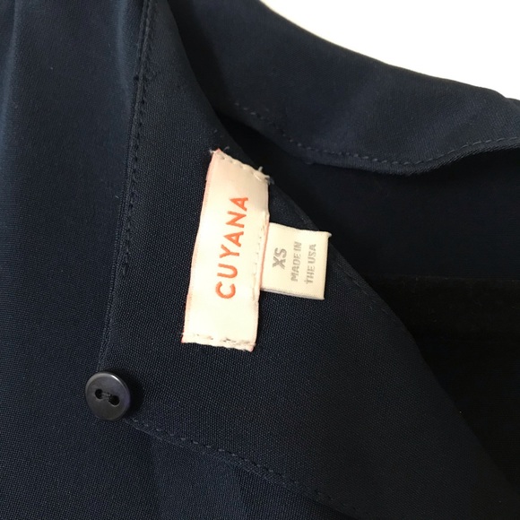 Cuyana silk tee dress in navy - Picture 4 of 13